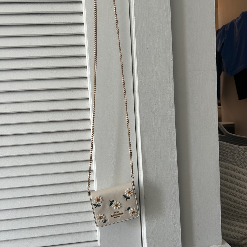 Coach mini crossbody - Picture 3 of 3